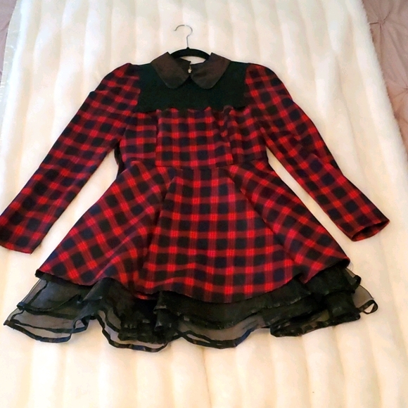 Dress - Picture 1 of 3